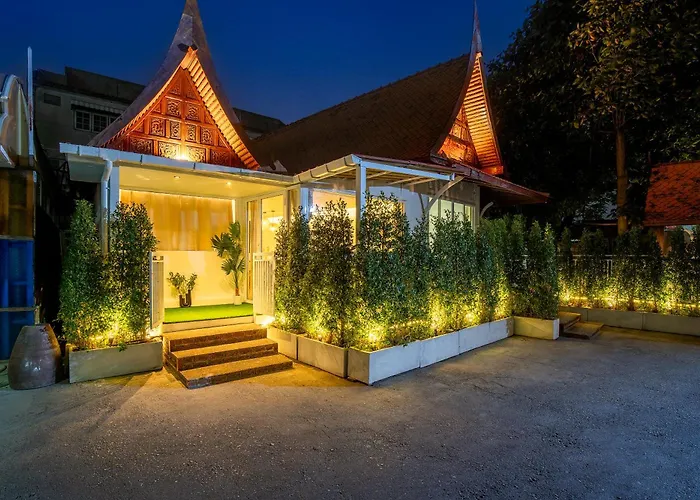 Designer House Chao Phraya River - Oh Homes 12 *